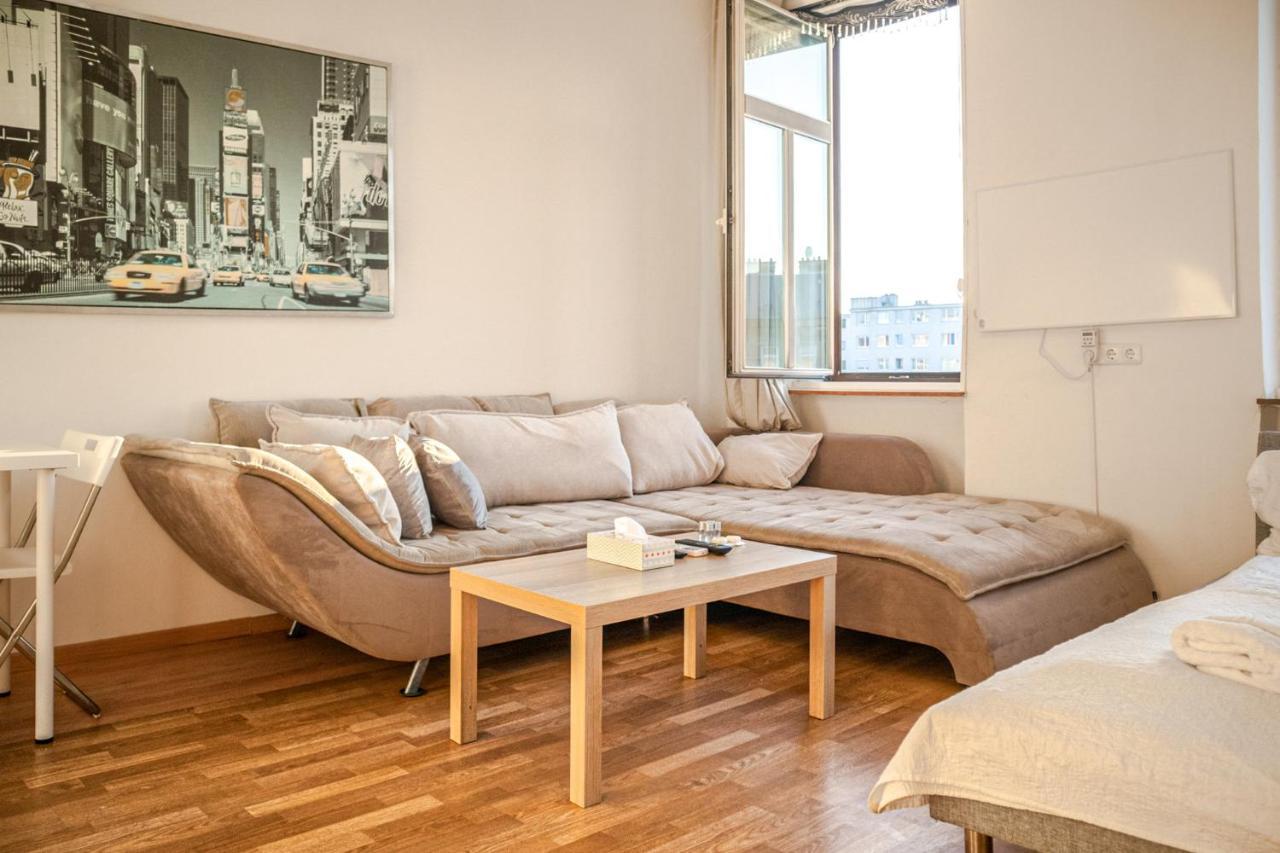 Joyful 2Br Shared Apt Near Millenium Tower & Danube River Vienne Extérieur photo