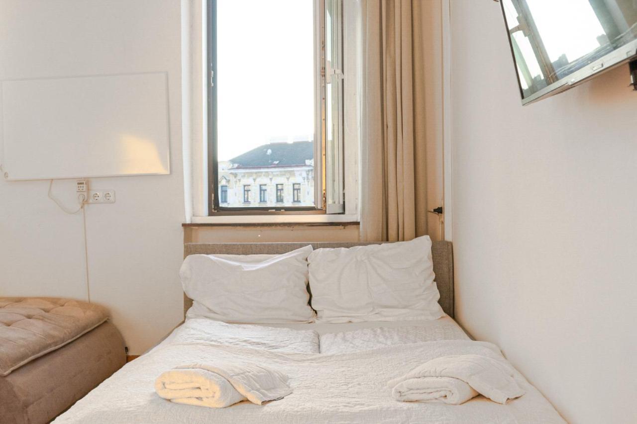 Joyful 2Br Shared Apt Near Millenium Tower & Danube River Vienne Extérieur photo
