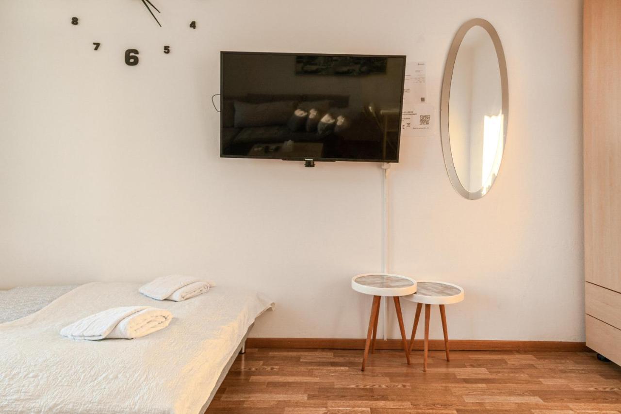 Joyful 2Br Shared Apt Near Millenium Tower & Danube River Vienne Extérieur photo